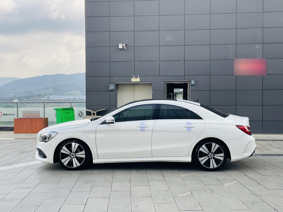 奔馳 奔馳CLA級  2018款 CLA 200 時尚型圖片