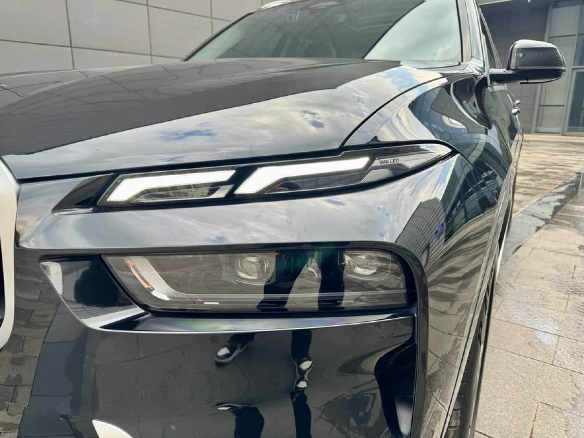 寶馬 寶馬X7  2023款 xDrive40i 領(lǐng)先型豪華套裝圖片