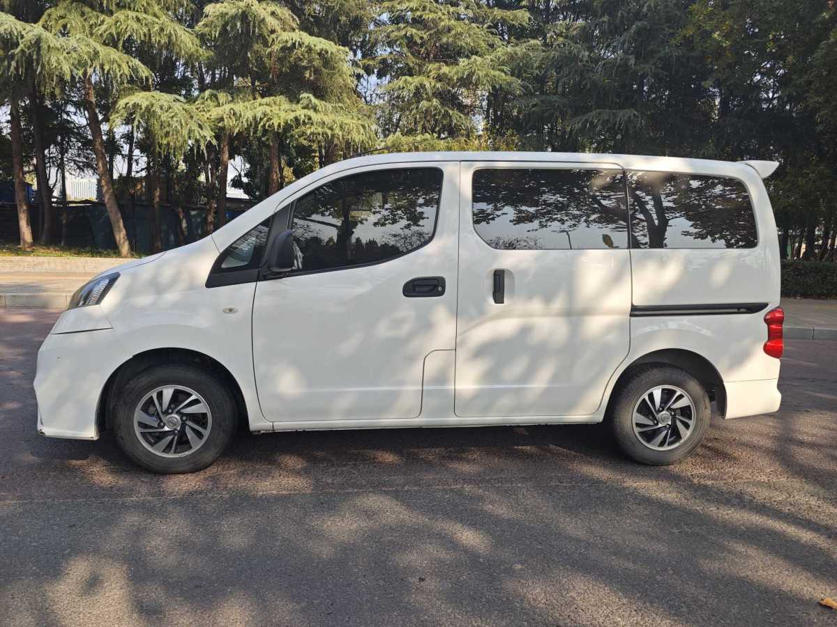 日產(chǎn) NV200  2016款 改款 1.6L CVT豪華型圖片