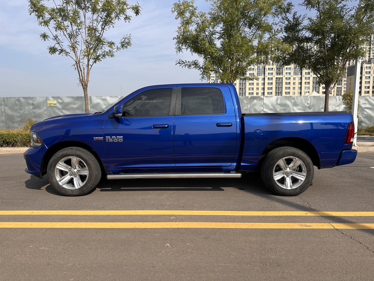 道奇 Ram  2011款 1500 Laramie圖片