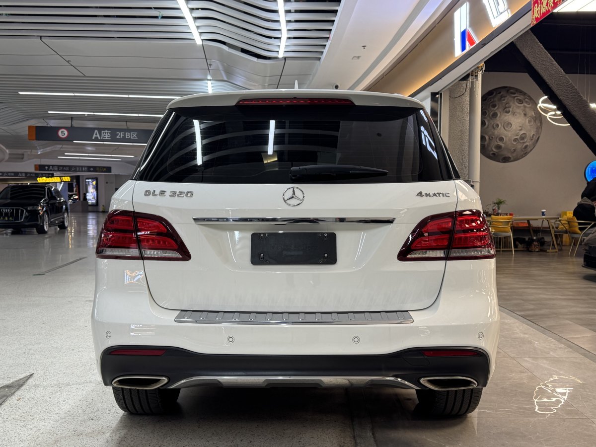 奔馳 奔馳GLE  2016款 GLE 320 4MATIC 動(dòng)感型圖片