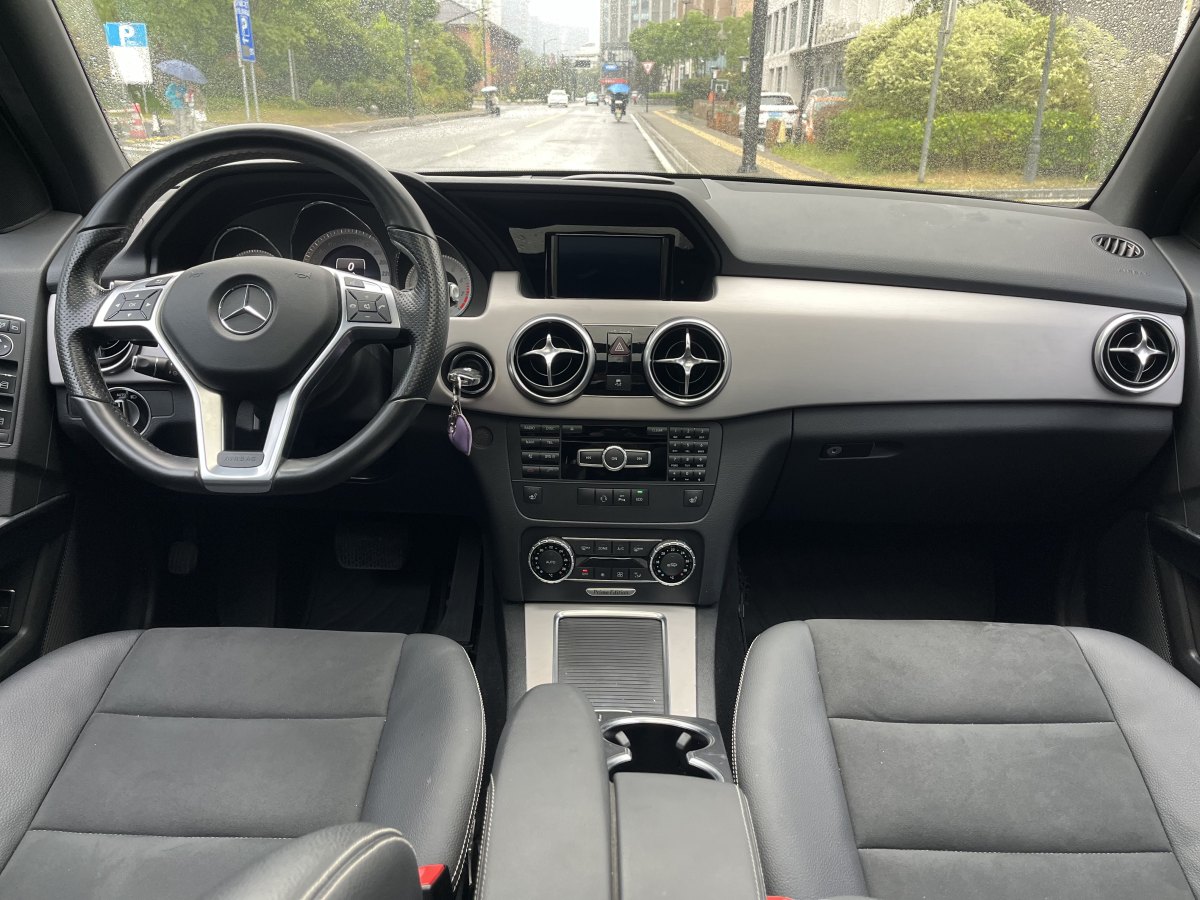 奔馳 奔馳GLK級  2015款 GLK 260 4MATIC 時尚型 極致版圖片