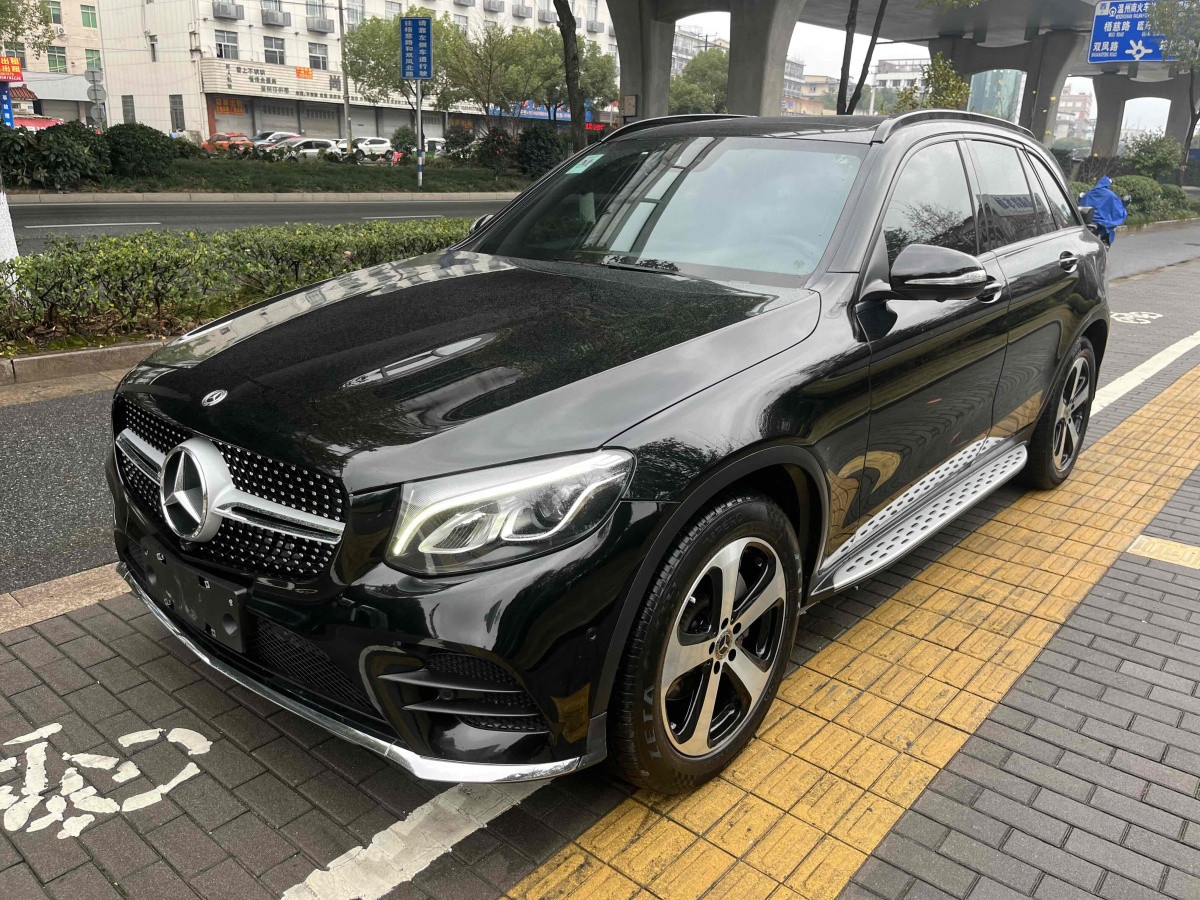 奔馳 奔馳GLC  2018款 改款 GLC 260 4MATIC 豪華型圖片