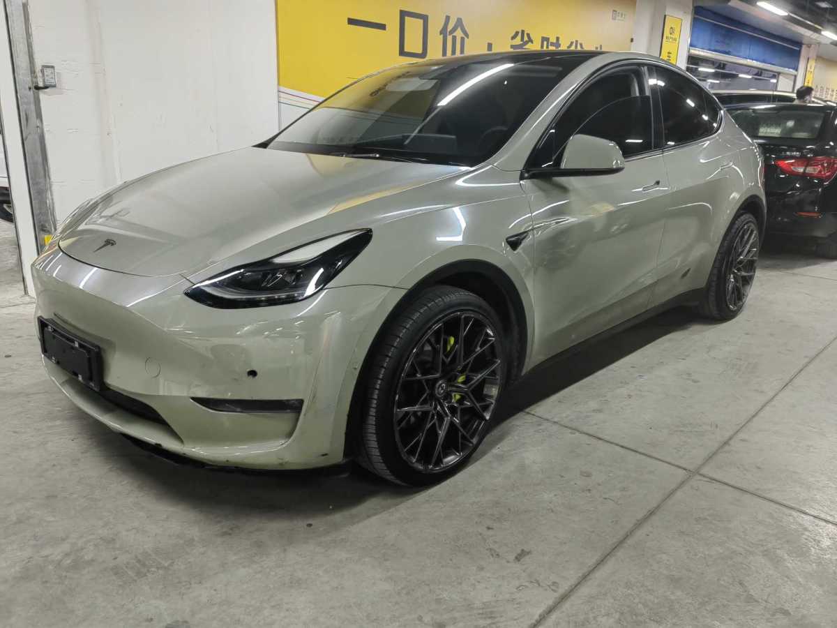 特斯拉 Model 3  2023款 長續(xù)航煥新版 雙電機(jī)全輪驅(qū)動圖片