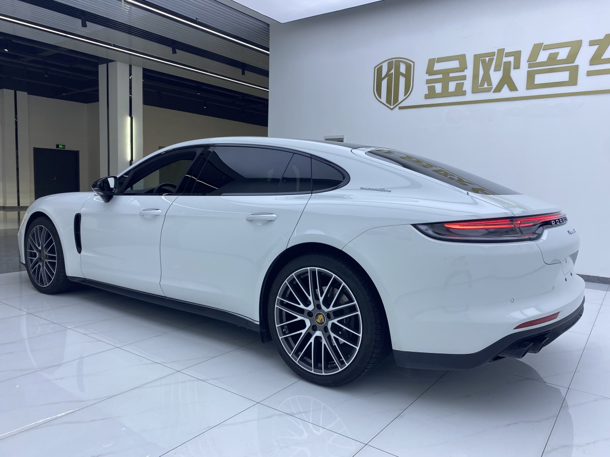 保時(shí)捷 Panamera  2022款 Panamera 4 行政加長(zhǎng)鉑金版 2.9T圖片