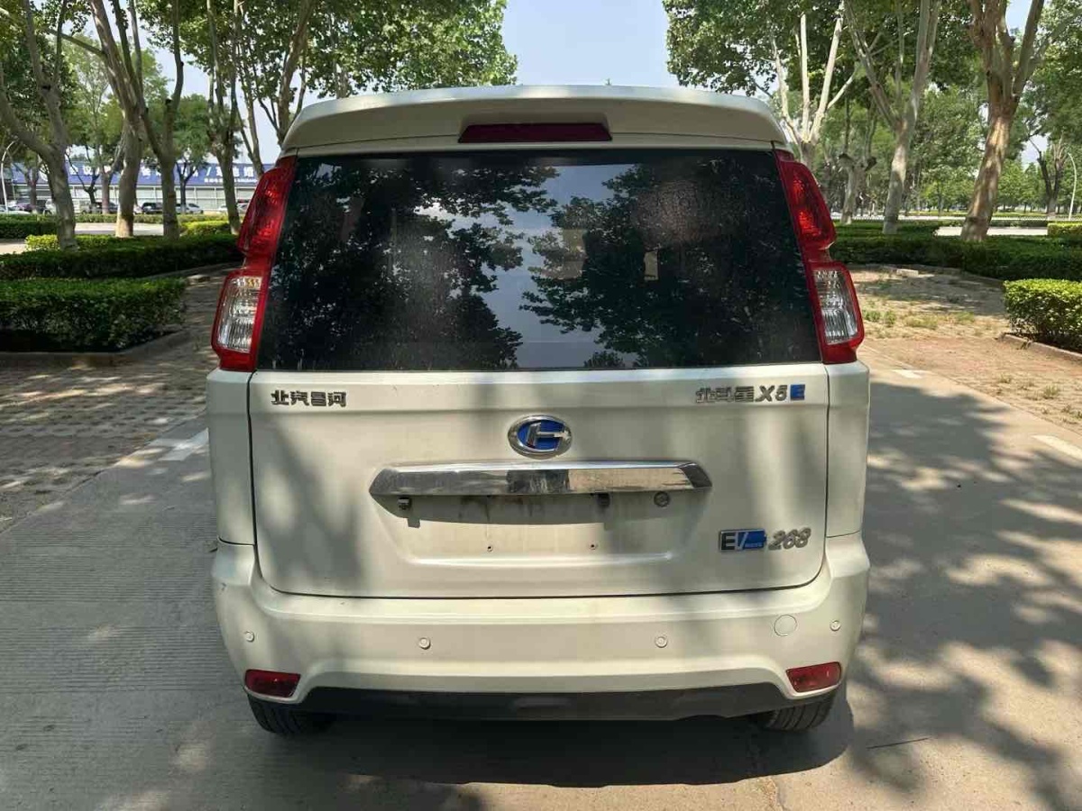 北汽昌河 北斗星X5E  2017款 EV168 進(jìn)取版圖片