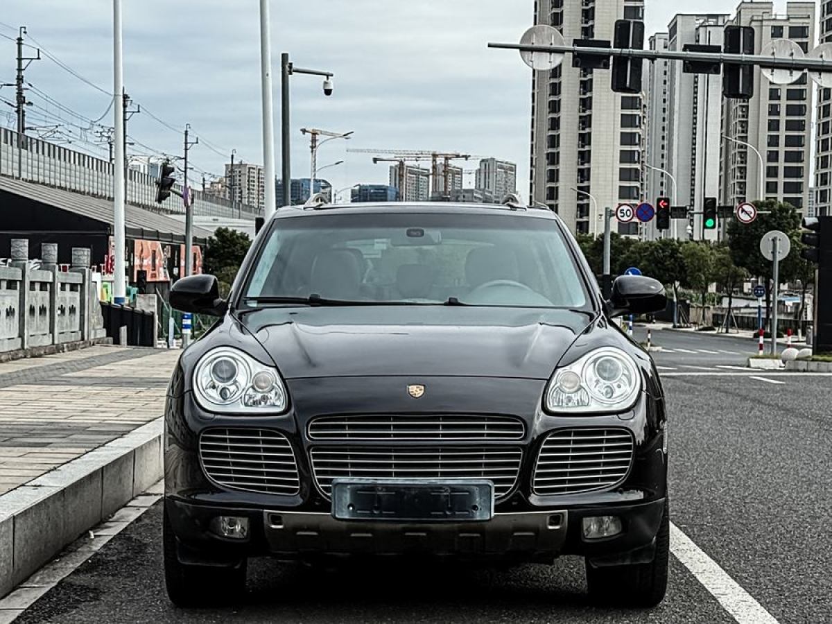 2005年11月保時(shí)捷 Cayenne  2006款 Cayenne Turbo 4.5T