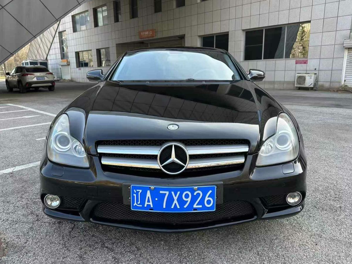 奔馳 C級(jí) AMG  2011款 雙門轎跑車 6.2 V8圖片