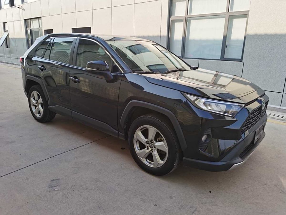 豐田 RAV4榮放  2021款 2.0L CVT兩驅(qū)風(fēng)尚版圖片