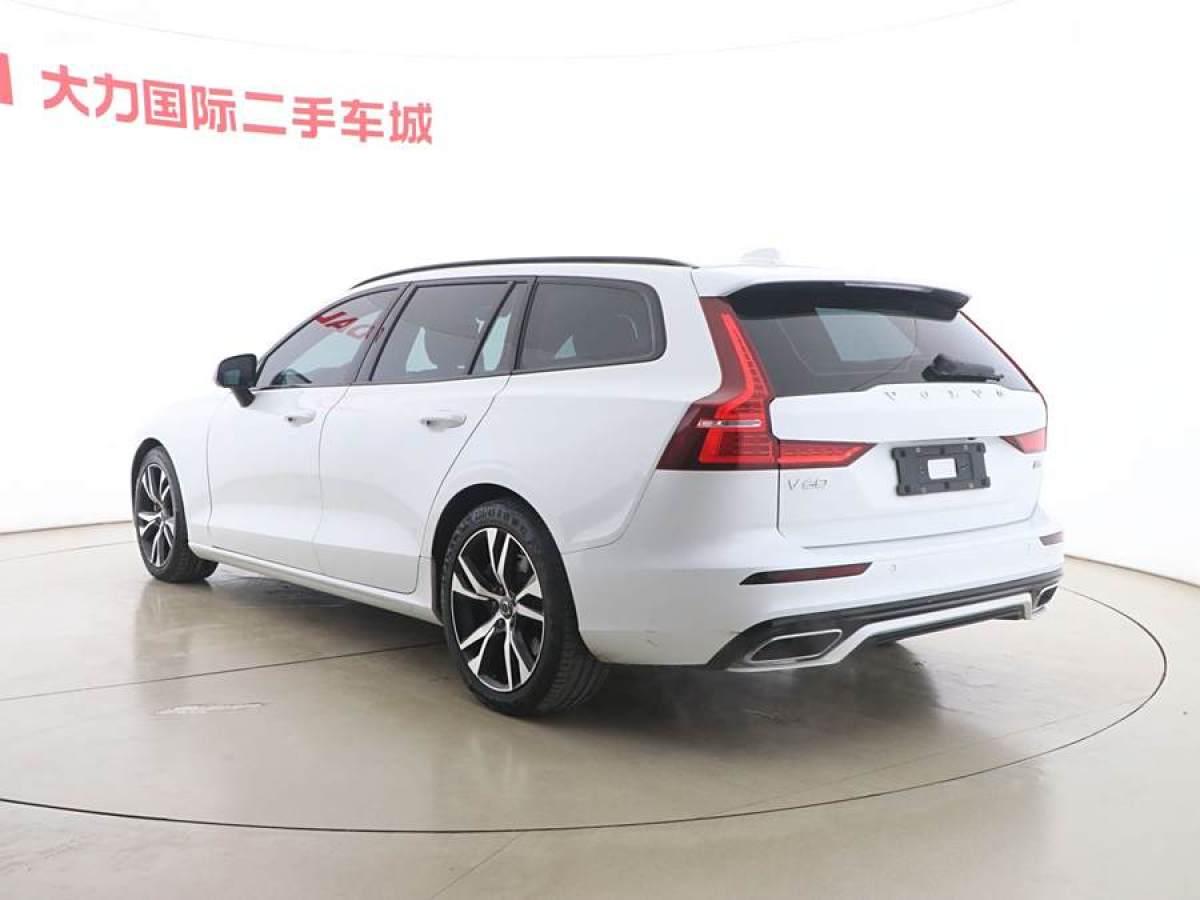 沃爾沃 V60  2021款 B5 智遠(yuǎn)豪華版圖片