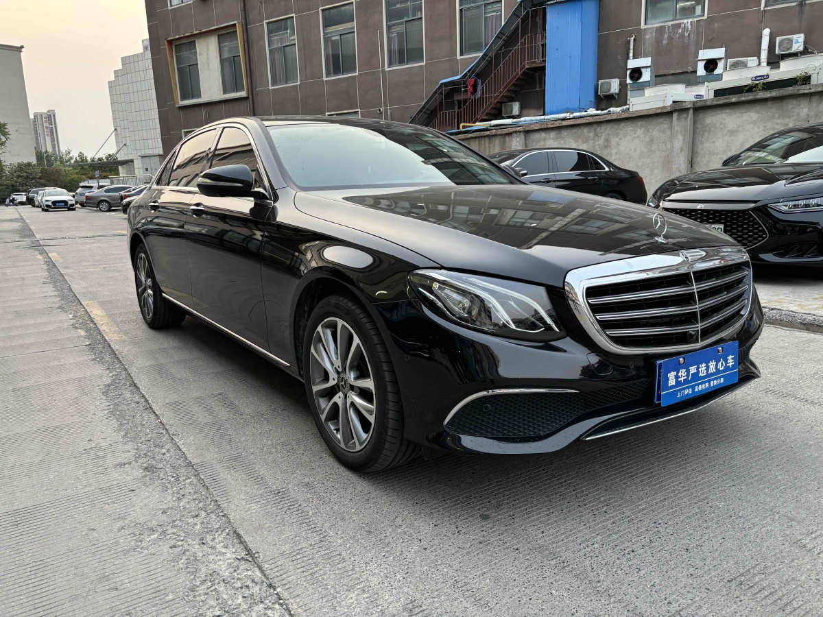 奔馳 奔馳E級  2018款 改款 E 300 L 時尚型圖片