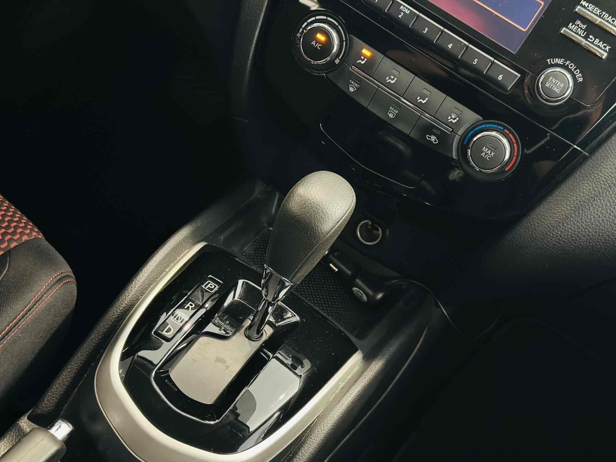 日產(chǎn) 逍客  2016款 2.0L CVT精英版圖片