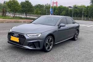 奥迪A4L 奥迪 40 TFSI 豪华动感型