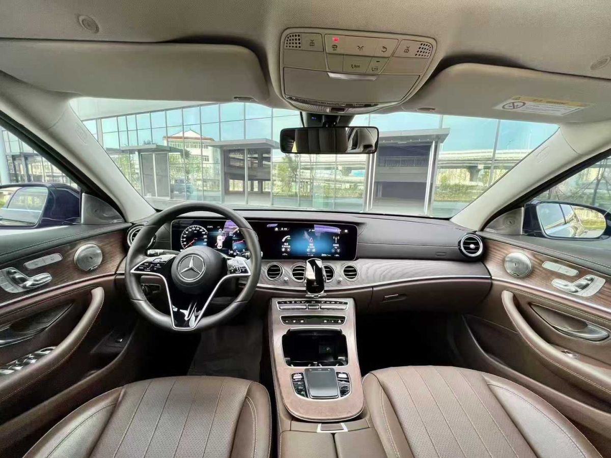 奔馳 奔馳E級  2023款 E 300 L 豪華型圖片