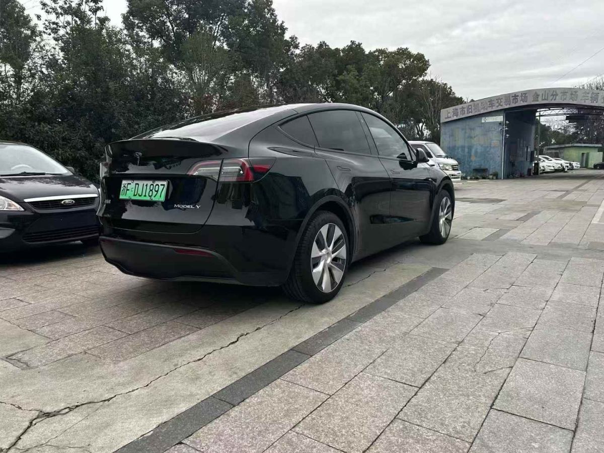 特斯拉 Model S  2023款 三電機(jī)全輪驅(qū)動(dòng) Plaid版圖片