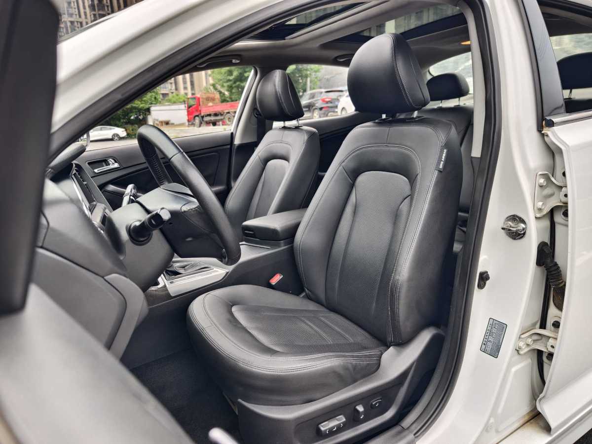 起亞 K5  2014款 2.0L 自動(dòng)LUXURY圖片