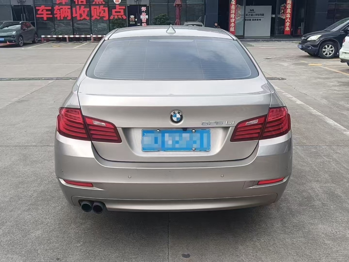寶馬 寶馬5系  2014款 525Li 領(lǐng)先型圖片