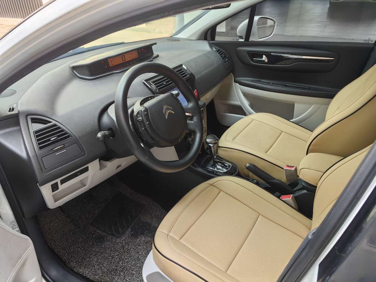 Citroen Shijia2013 three compartment 1.6L automatic model图片
