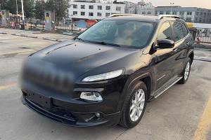 自由光 Jeep 2.4L 領(lǐng)先版