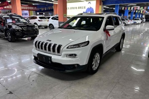 自由光 Jeep 2.0L 優(yōu)越版