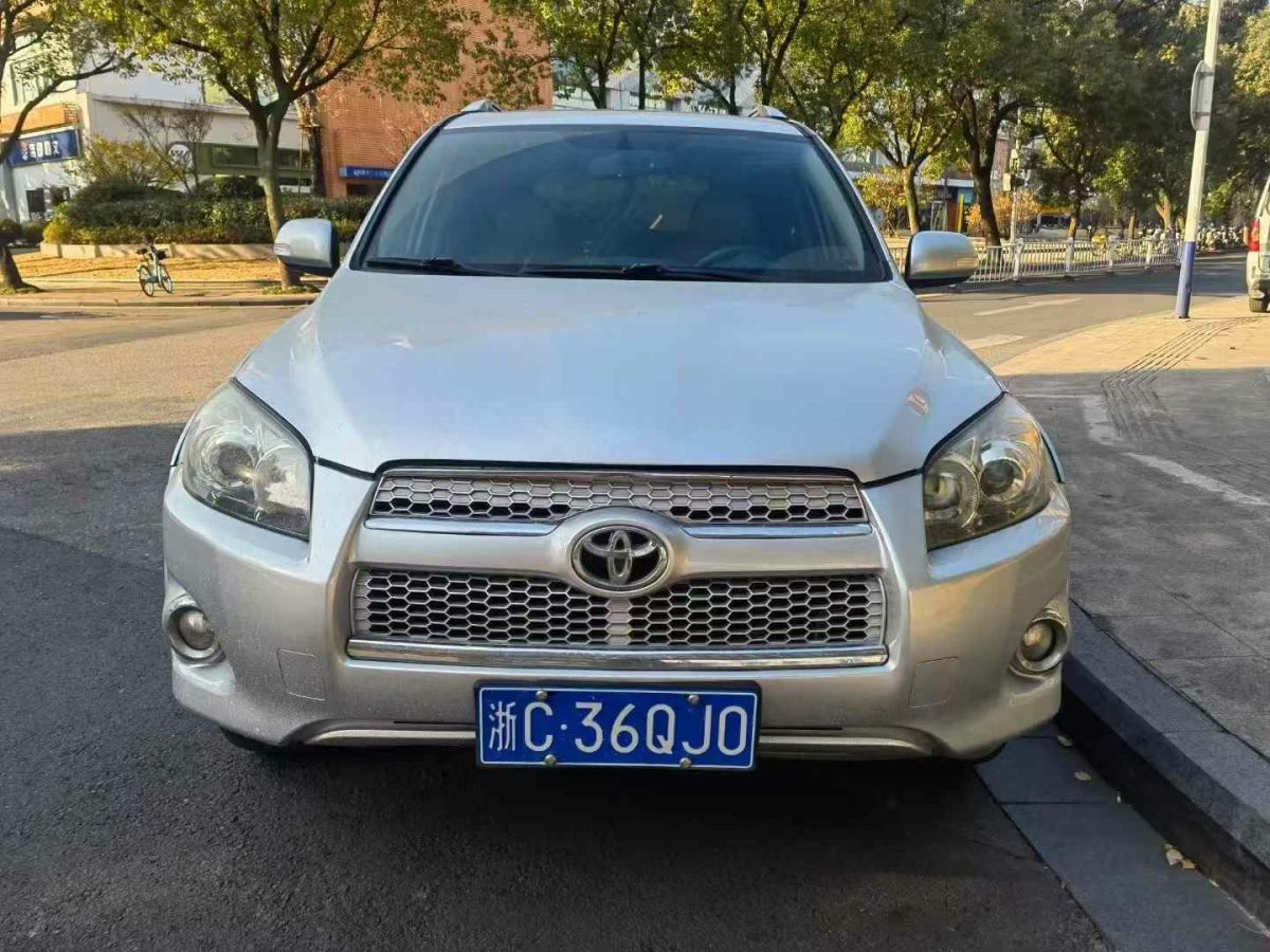 豐田 RAV4榮放  2013款 2.0L CVT兩驅(qū)都市版圖片