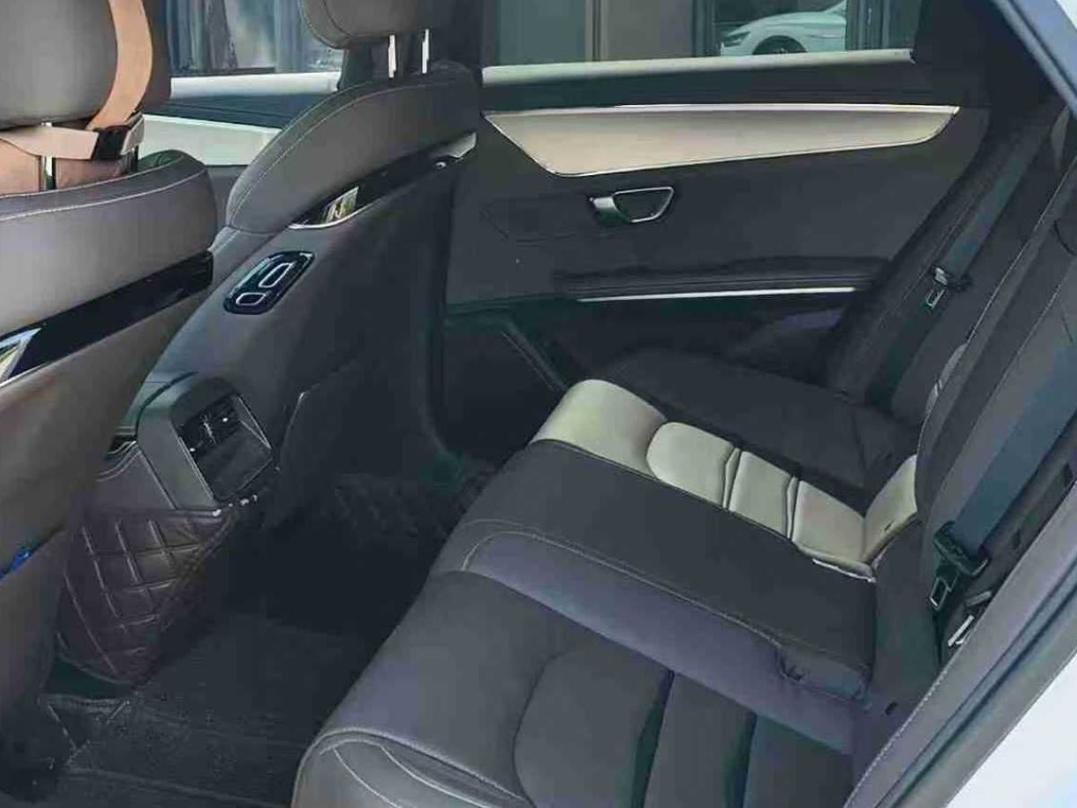 比亞迪 漢  2021款 EV 標準續(xù)航版豪華型圖片