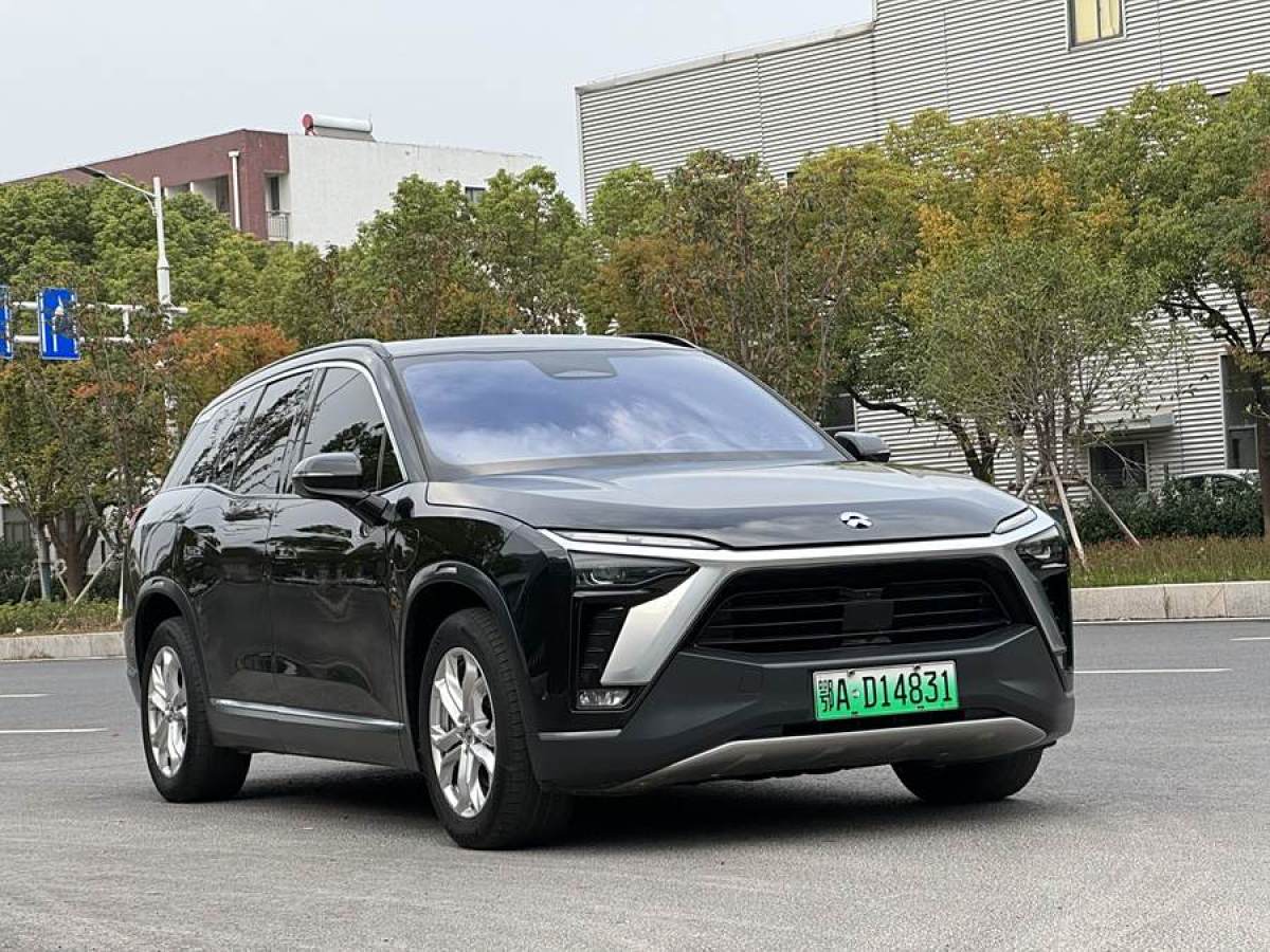 蔚來(lái) ES8  2020款 415KM 基準(zhǔn)版 六座版圖片