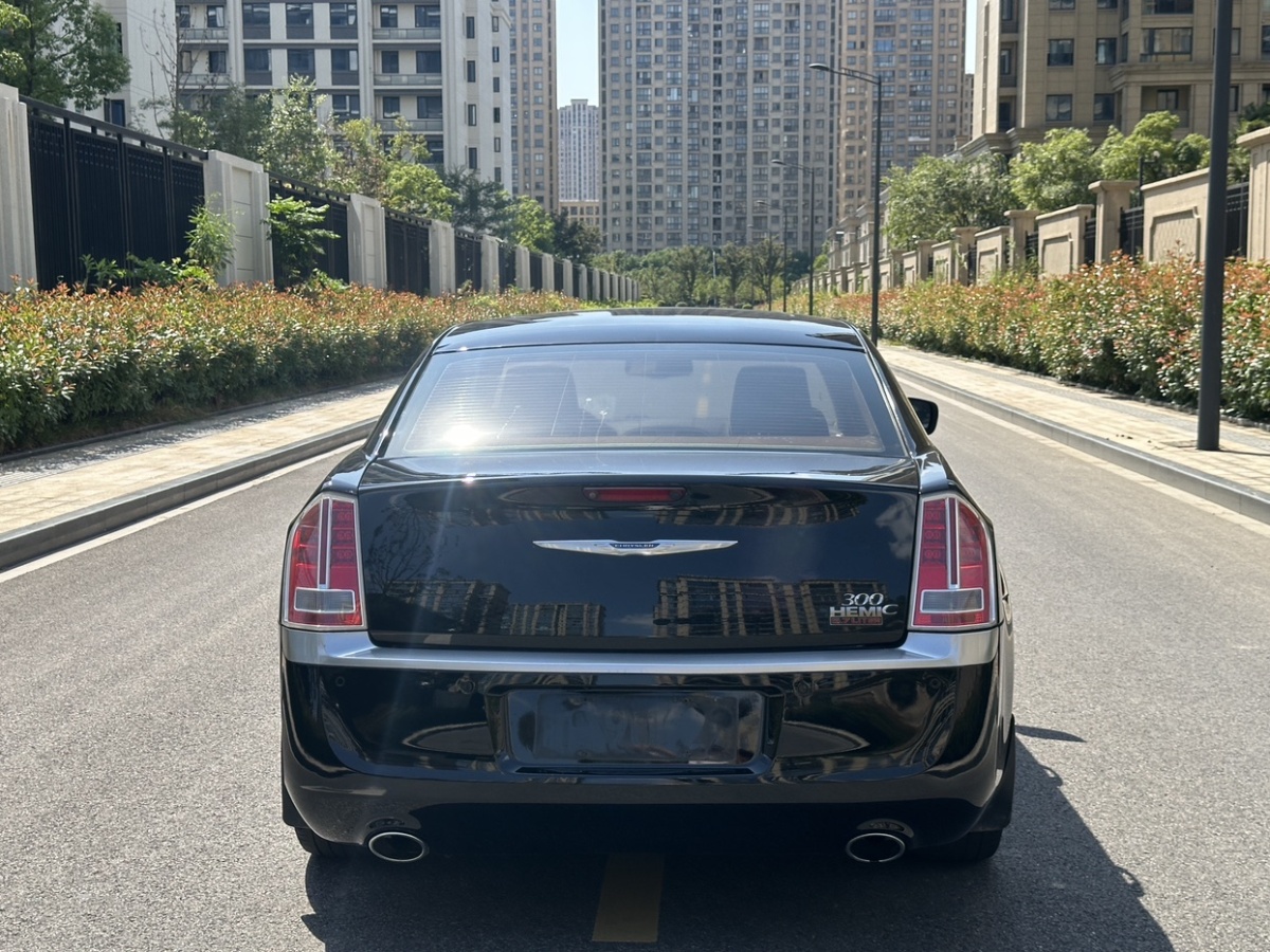 克萊斯勒 300C  2013款 3.6L 尊享版圖片