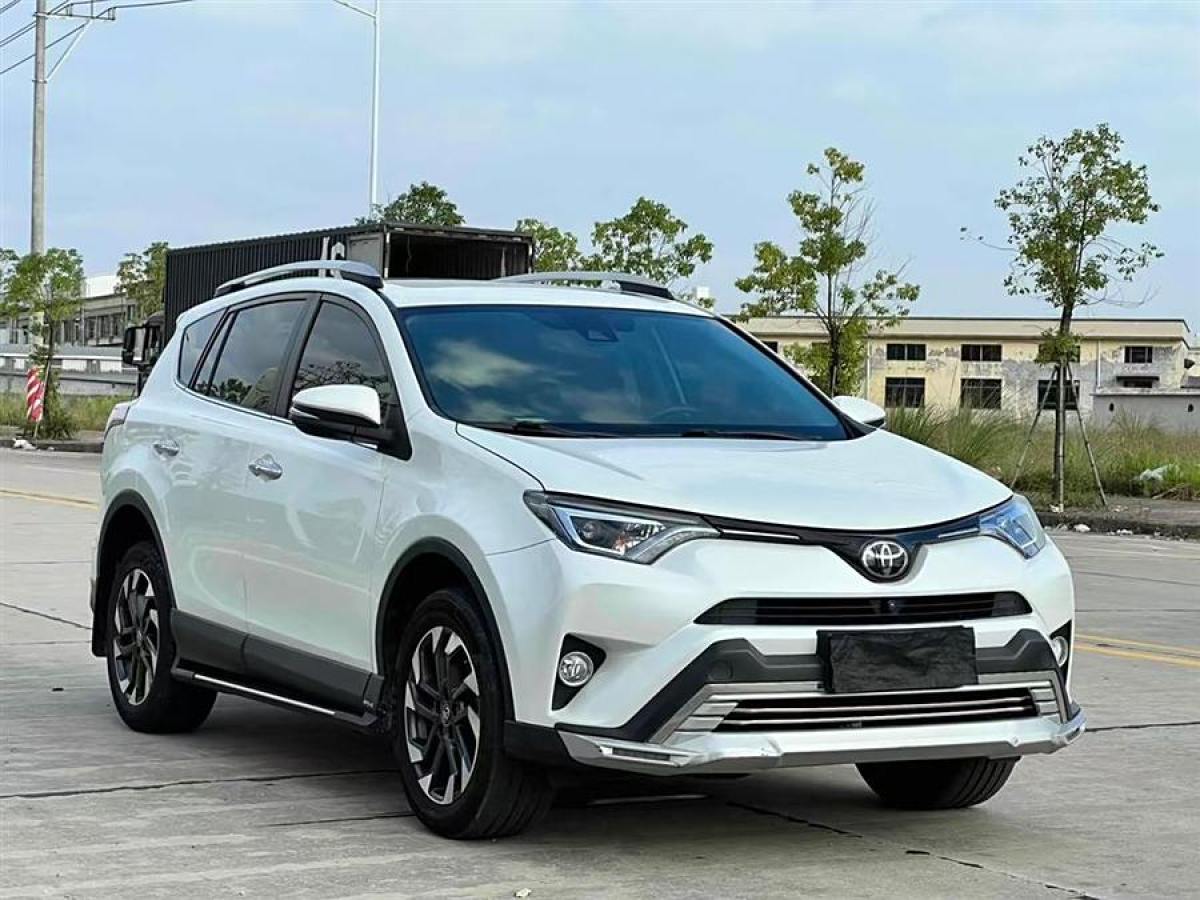 2018年3月豐田 RAV4榮放  2018款 2.5L 自動(dòng)四驅(qū)精英i版