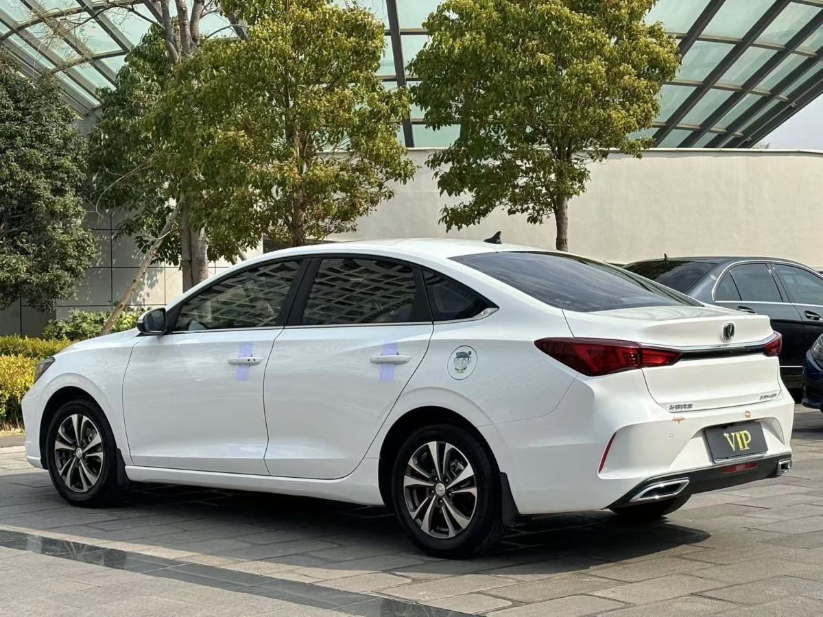 長安 逸動  2020款 PLUS 1.6L GDI 手動豪華型圖片