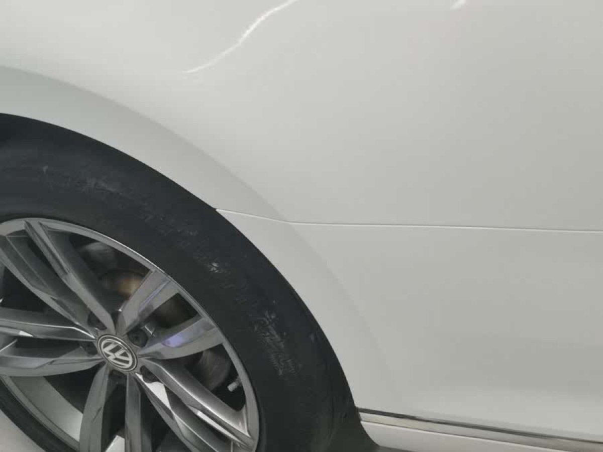 大眾 蔚攬  2018款 380TSI 兩驅(qū)R-line版圖片