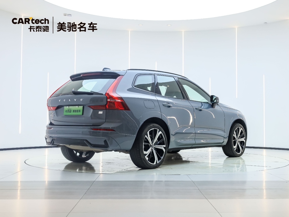 沃尔沃 XC60新能源  2023款 T8 插电混动 长续航四驱智远运动版图片