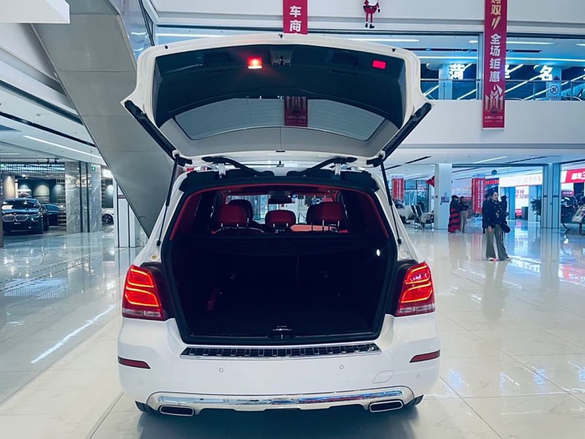 奔馳 奔馳GLK級  2015款 GLK 260 4MATIC 時(shí)尚型 極致版圖片