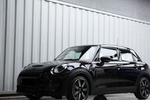 MINI MINI 2.0T COOPER S 藝術(shù)家 五門(mén)版