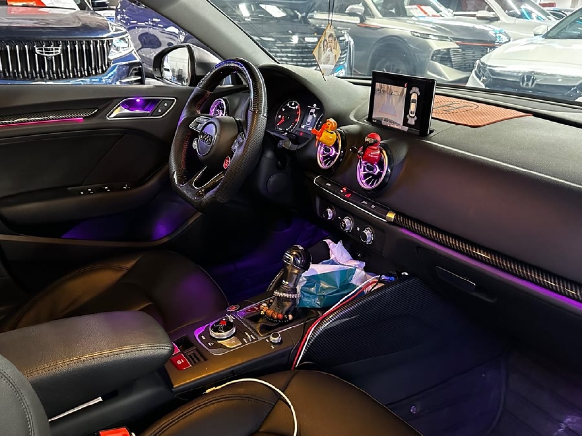 奧迪 奧迪A3  2018款 30周年年型 Limousine 35 TFSI 時尚型圖片
