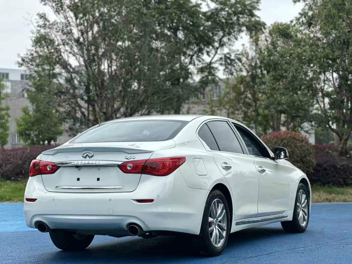 2016年1月英菲尼迪 Q50L  2016款 2.0T 悅享版