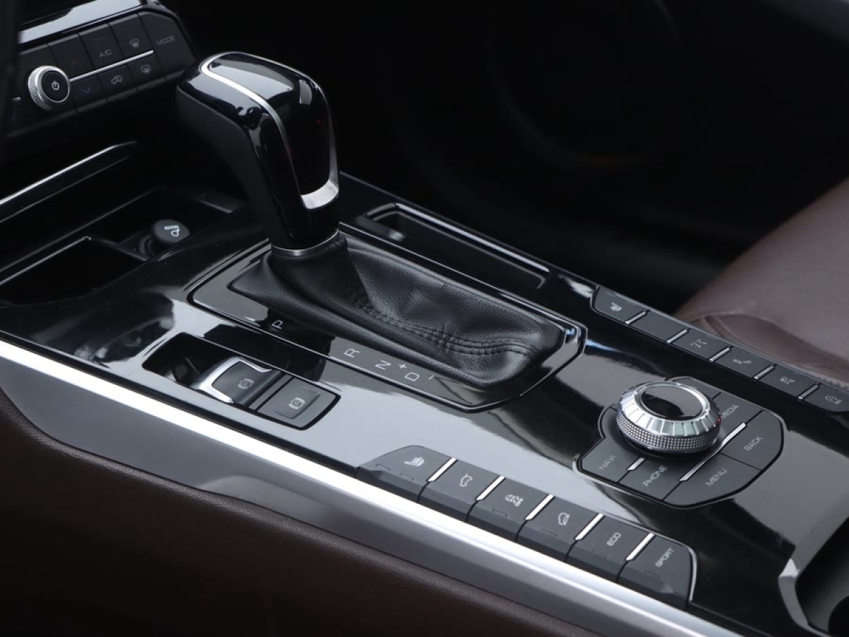 WEY VV7  2017款 2.0T 旗艦型圖片
