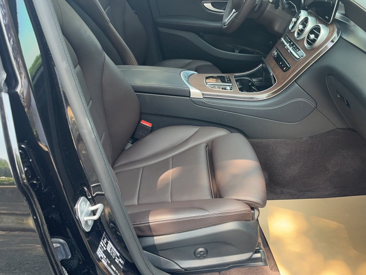 奔馳 奔馳GLC  2018款 改款 GLC 300 4MATIC 動感型圖片