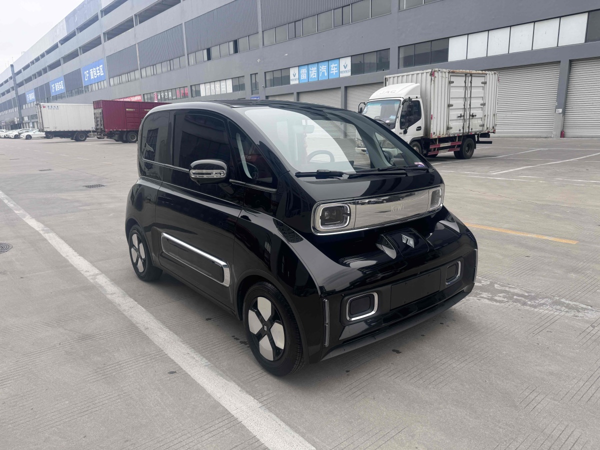 2023年3月寶駿 寶駿KiWi EV  2023款 智奢版 三元鋰