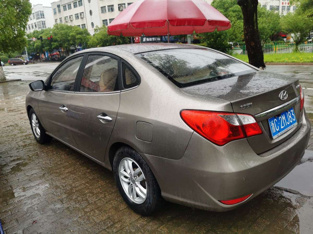 現代 悅動 2011款 1.6l 自動豪華型圖片