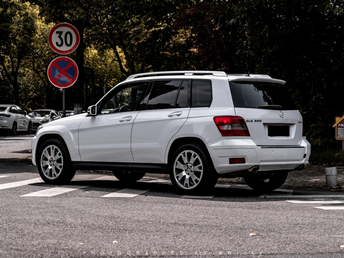 奔馳 奔馳GLK級  2011款 GLK 300 4MATIC 豪華型圖片