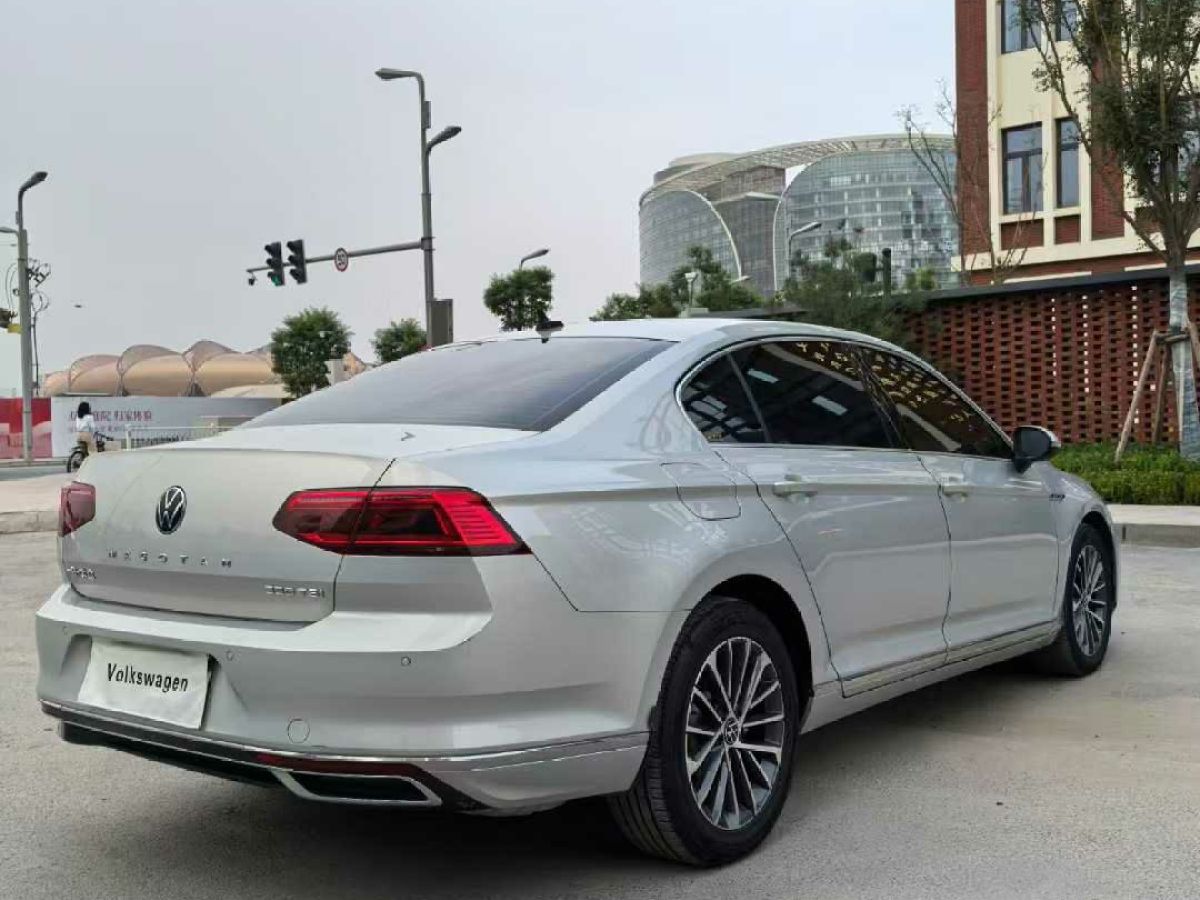 大眾 邁騰  2021款 330TSI DSG 30周年紀(jì)念版圖片