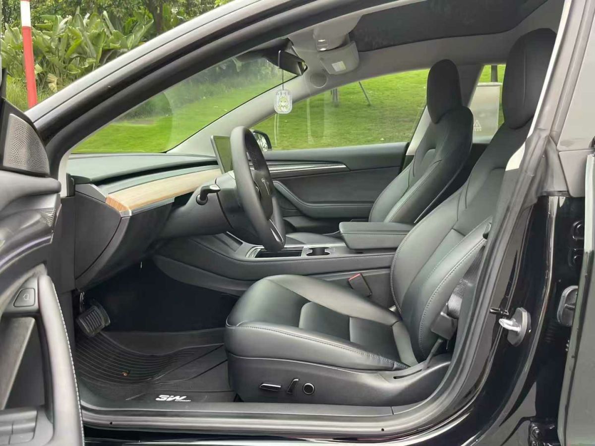 特斯拉 Model Y  2022款 Performance高性能全輪驅(qū)動版圖片