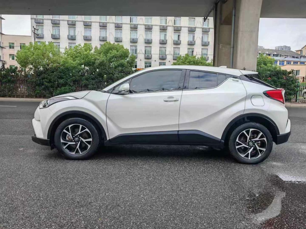 豐田 C-HR EV  2020款 尊貴天窗版圖片