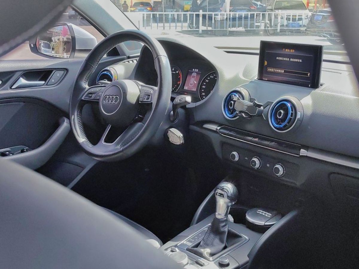 奥迪 奥迪A3  2019款 Limousine 35 TFSI 进取型 国VI图片