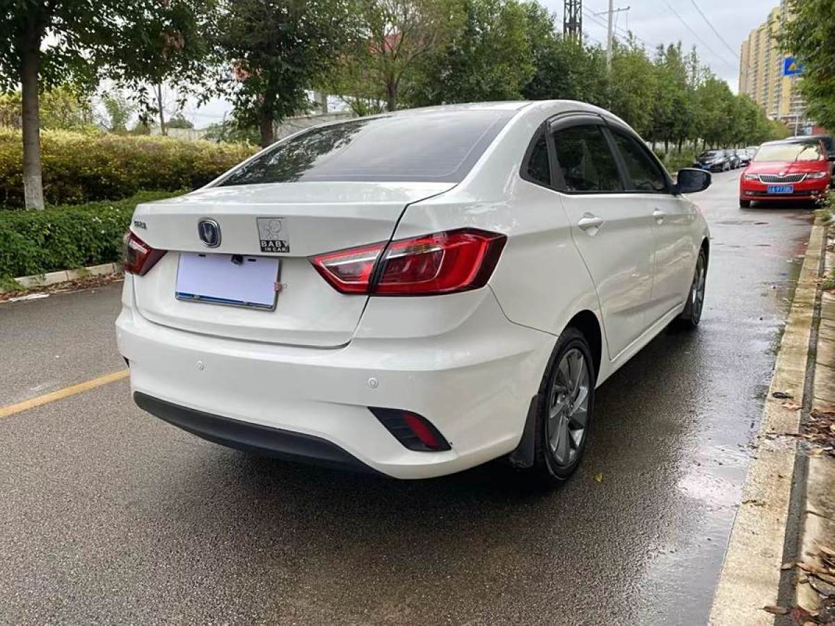 長(zhǎng)安 逸動(dòng)DT  2018款 1.6L 自動(dòng)悅享型圖片