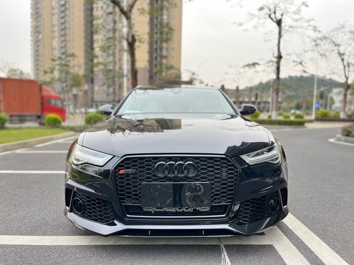 奧迪 奧迪RS 6  2018款 RS 6 4.0T Avant尊享運動限量版圖片