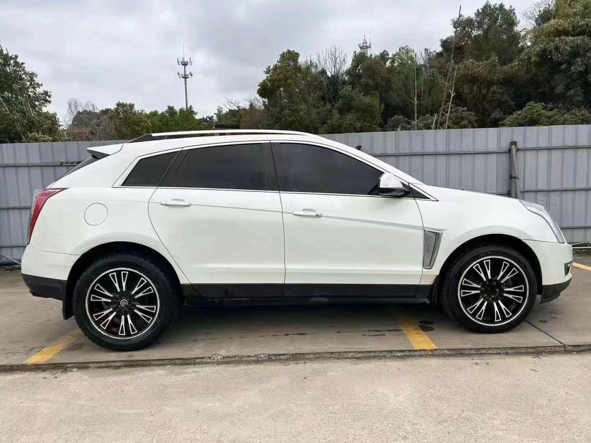 凱迪拉克 SRX  2013款 3.0L 豪華型圖片