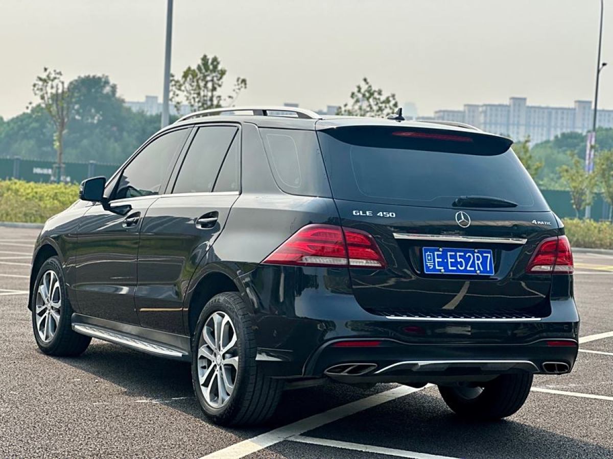 奔馳 奔馳GLE  2016款 GLE 320 4MATIC 豪華型圖片