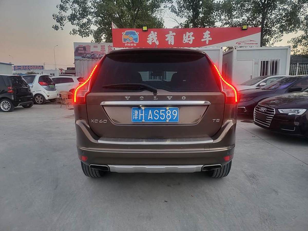 沃爾沃 XC60  2016款 T5 智進(jìn)版圖片